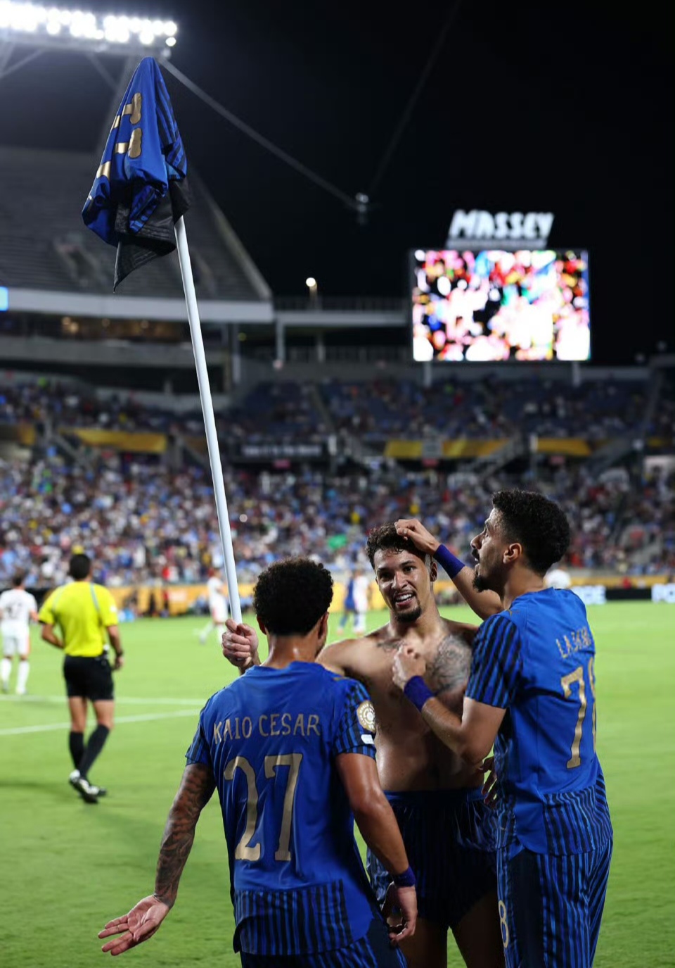 西甲转会期走向成谜，萨克拉门托国王扳平良机，话题不断，控场能力受关注的简单介绍南宫体育