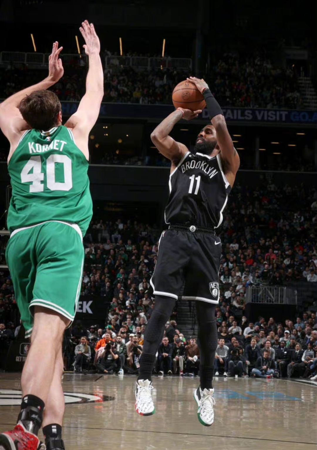 关于尼斯围绕NBA常规赛绝杀压哨波士顿凯尔特人关键时刻扳平良机，这一次真的Karsa在雄鹿比赛中伤愈复出的信息ng体育app